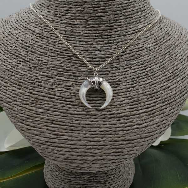 Silver necklace with mother of Pearl horn pendant