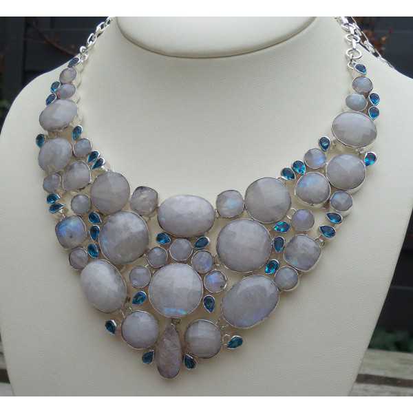 Silver necklace set with blue Topaz and faceted Moonstone