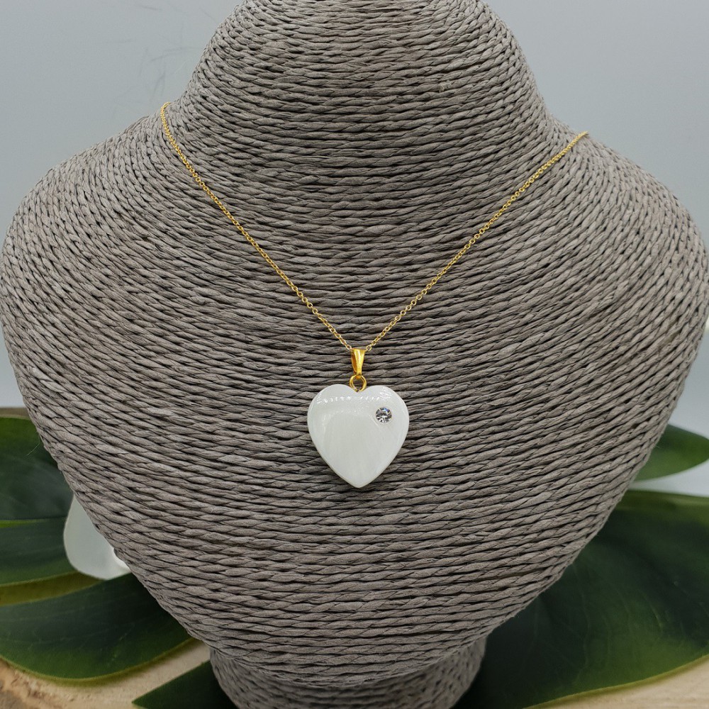 Gold plated necklace with heart mother-of-Pearl