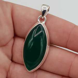 Silver pendant set with marquise green Onyx