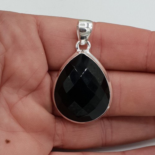 Zilveren hanger brede druppelvormige facet geslepen Onyx