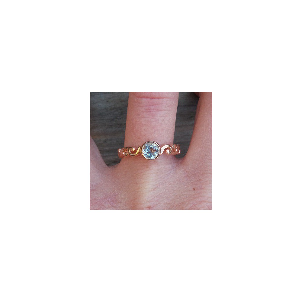 Gold-plated ring set with round blue Topaz 17.3 mm