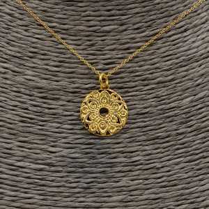 Vergoldete Halskette mit Runden Mandala-Blumen-Anhänger