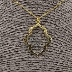 Gold plated chain with brushed Marakesh pendant