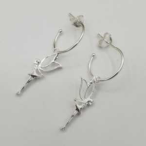 Zilveren oorbellen met elf hanger