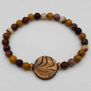 Bracelet with shell and Mookaiet