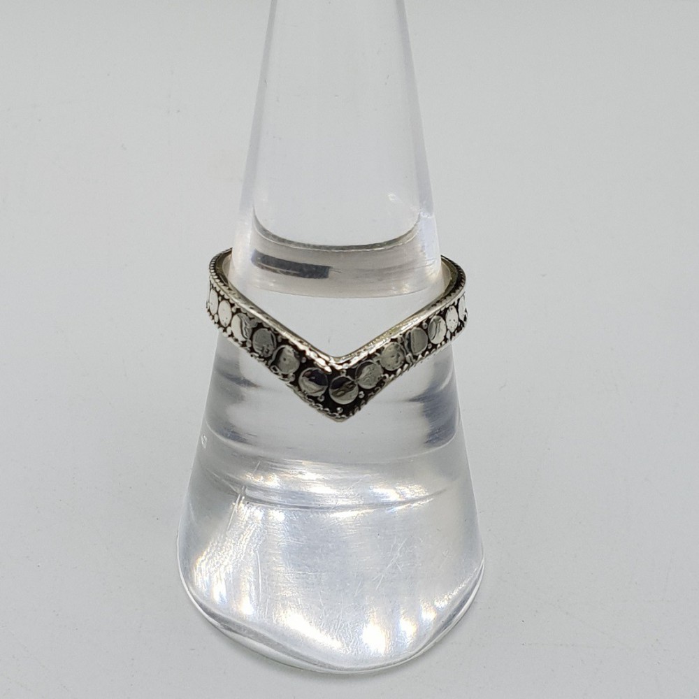 925 Chevron V ring