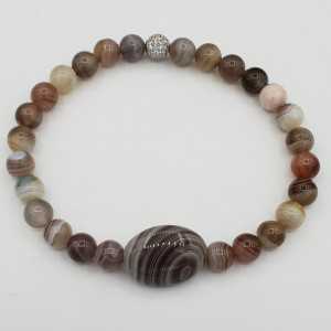 Bracelet with oval and round Botswana Agate beads