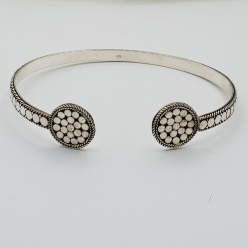Zilveren beaded bangle armband