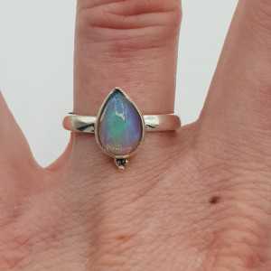 Silber ring mit ovalen äthiopischen Opal maaat 18 mm