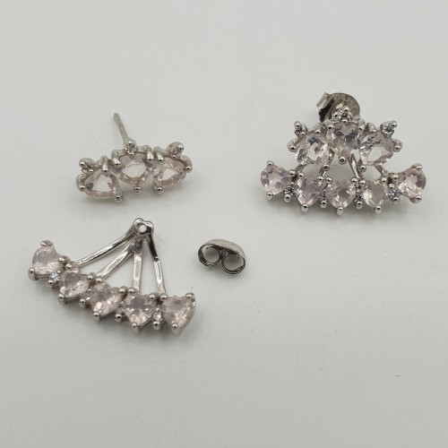 Zilveren oorbellen met hartjes van Rozenkwarts