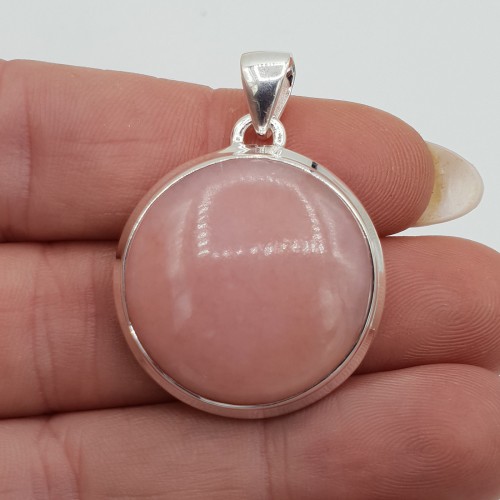 Zilveren hanger gezet met ronde roze Opaal