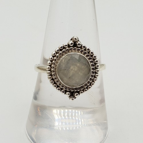 Zilveren ring met ronde facet geslepen Maansteen 18 mm