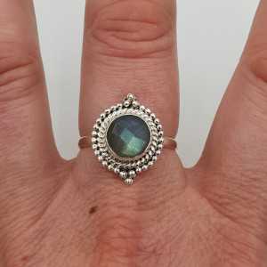 Silver ring set with round facet cut Labradorite 18 mm