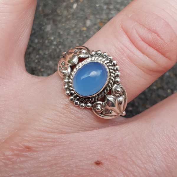 Zilveren ring gezet met blauw Chalcedoon