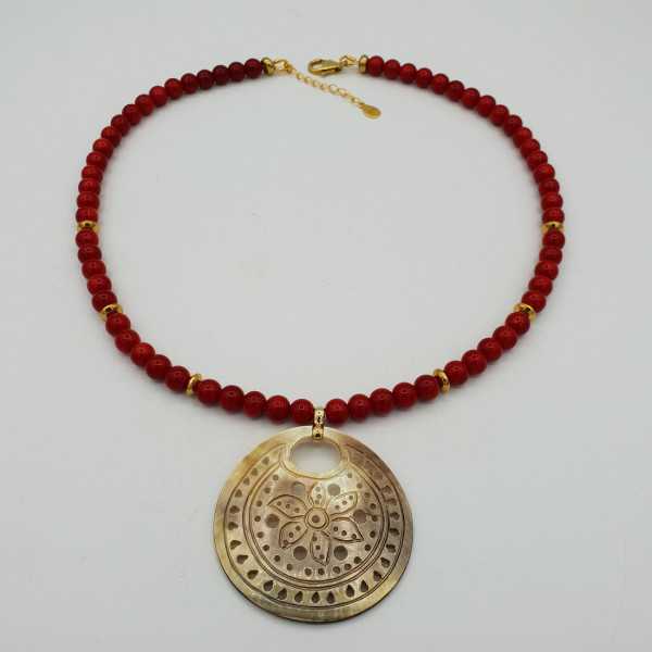 Gold-plated necklace with Coral and shell pendant