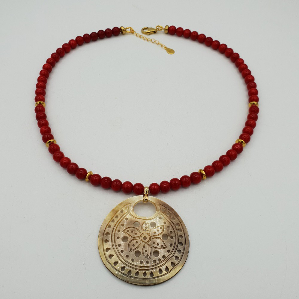 Gold-plated necklace with Coral and shell pendant