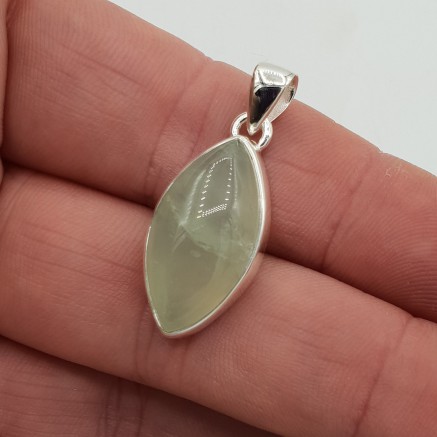 Zilveren hanger met marquise cabochon geslepen Prehniet