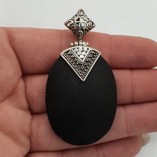 Zilveren hanger met ovale Lava steen