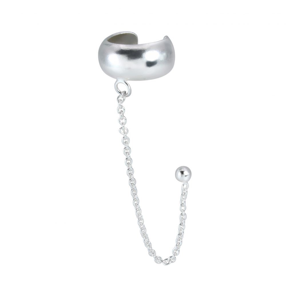 Silver ear cuff with ball oorknopje