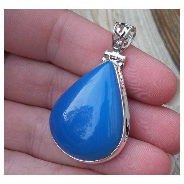Silver pendant set with oval shape blue Chalcedony