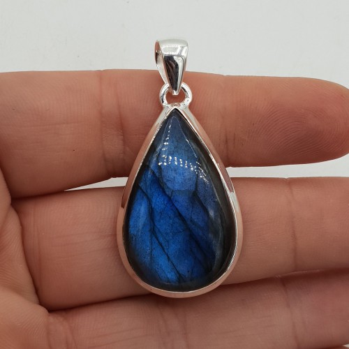 Zilveren hanger met cabochon geslepen Labradoriet