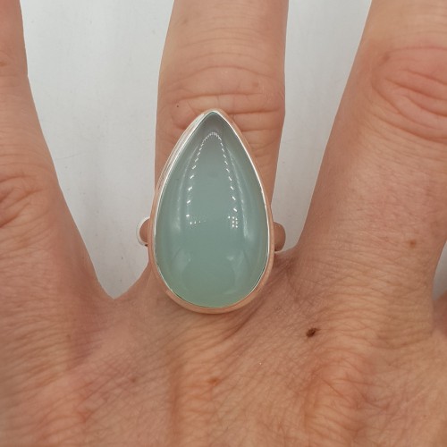 Zilveren ring gezet met aqua Chalcedoon 18 mm