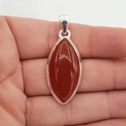 Zilveren hanger met marquise Carneool