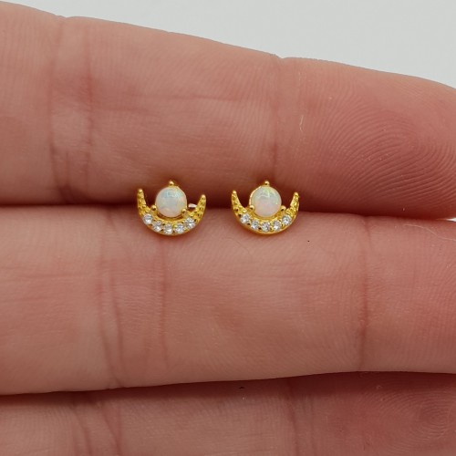 Vergulde oorknopjes gezet met Opaal en Zirkonia