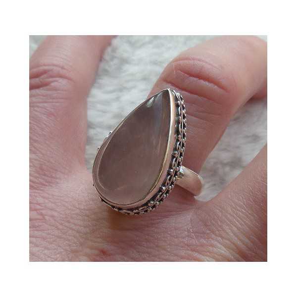 Zilveren ring gezet met druppelvorm Rozenkwarts maat 17.5 mm 