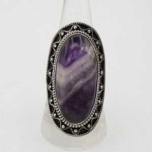 A silver ring set with an oval Amethyst Lace Agate 18mm