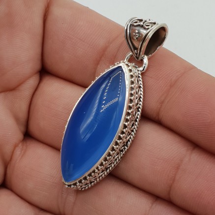 Zilveren hanger marquise blauw Chalcedoon in bewerkte setting