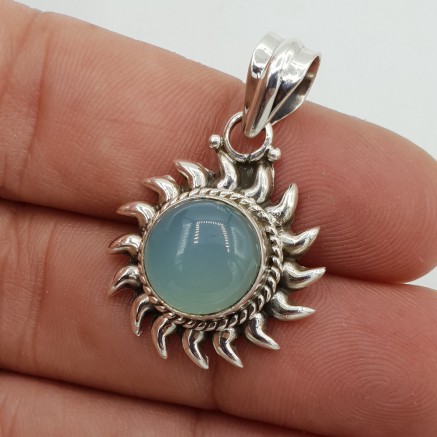 Zilveren hanger zon gezet met aqua Chalcedoon