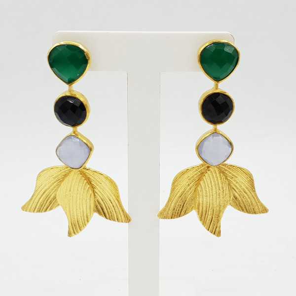 Vergoldete Ohrringe mit grünem Onyx Chalcedon und Onyx schwarz.