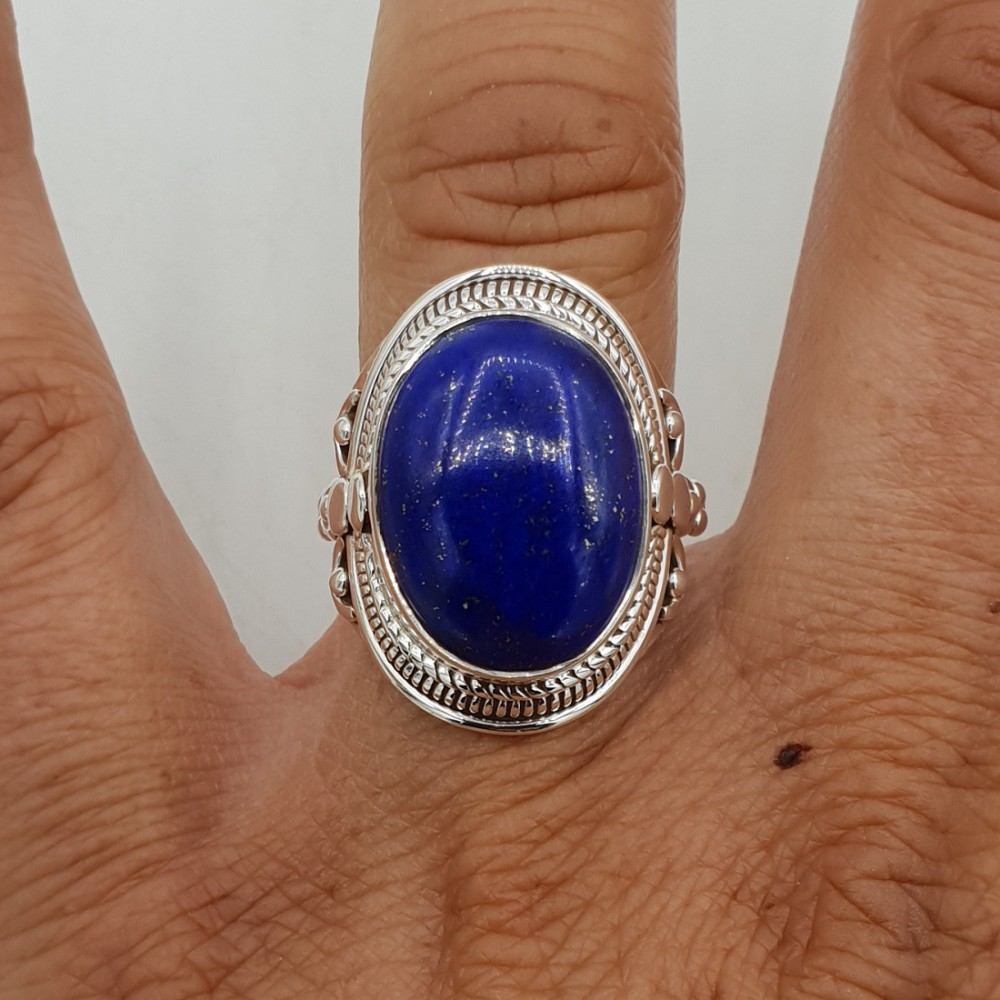 925 Sterling silver ring set with Lapis Lazuli