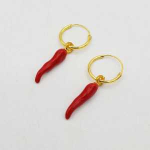 Gold-plated creole with chili pepper pendant