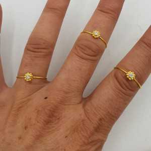 Gold plated ring with zircon