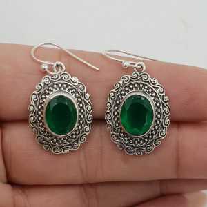 925 Sterling zilveren oorbellen met ovale groene Onyx in bewerkte setting