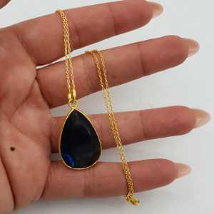 Gold-plated necklace with a Ioliet blue quartz pendant