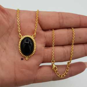Gold-plated necklace with an oval black Onyx pendant
