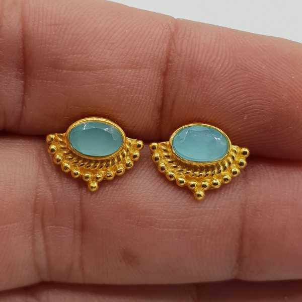 Gold-plated oorknoppen with a traverse of oval shape, aqua Chalcedony