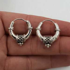 Creole earrings in silver machined 03