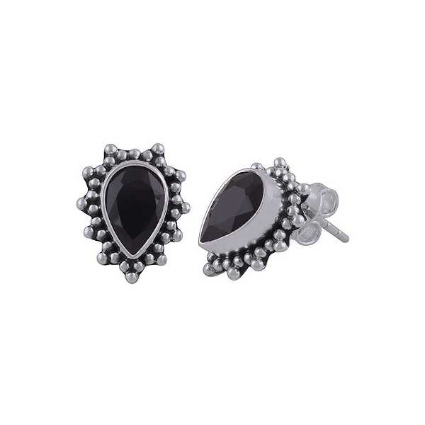 925 Sterling silver oorknoppen with black Onyx.