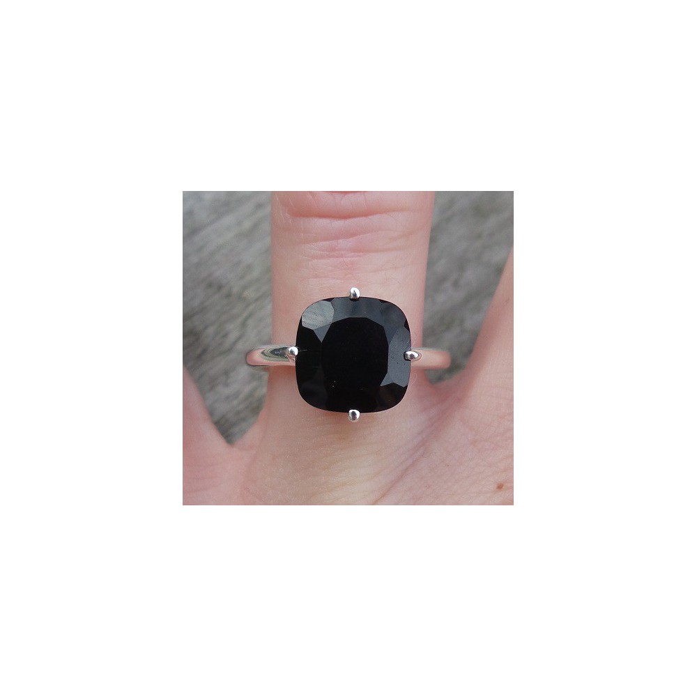 Silver ring set with square faceted black Onyx 17.3 mm 