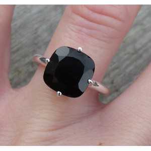 Silver ring set with square faceted black Onyx 17.3 mm 