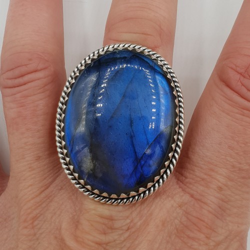 925 Sterling zilveren ring gezet met Labradoriet.  Ring maat: verstelbaar  Lengte kop: 4 cm