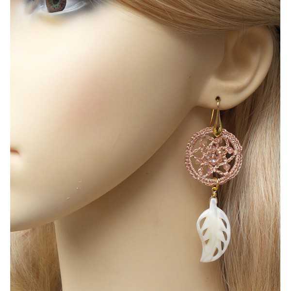 Vergoldete Ohrringe Feder der Mutter von Perle und ring der Seidenfaden