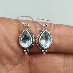 925 Sterling zilveren oorbellen gezet met blauw Topaas