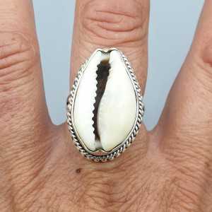 925 Sterling zilveren ring gezet met Cowrie schelp  17.5 mm
