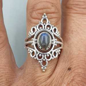 925 Sterling zilveren ring met ovale Labradoriet